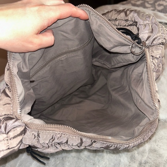 Quilted puffer bag - Picture 4 of 6